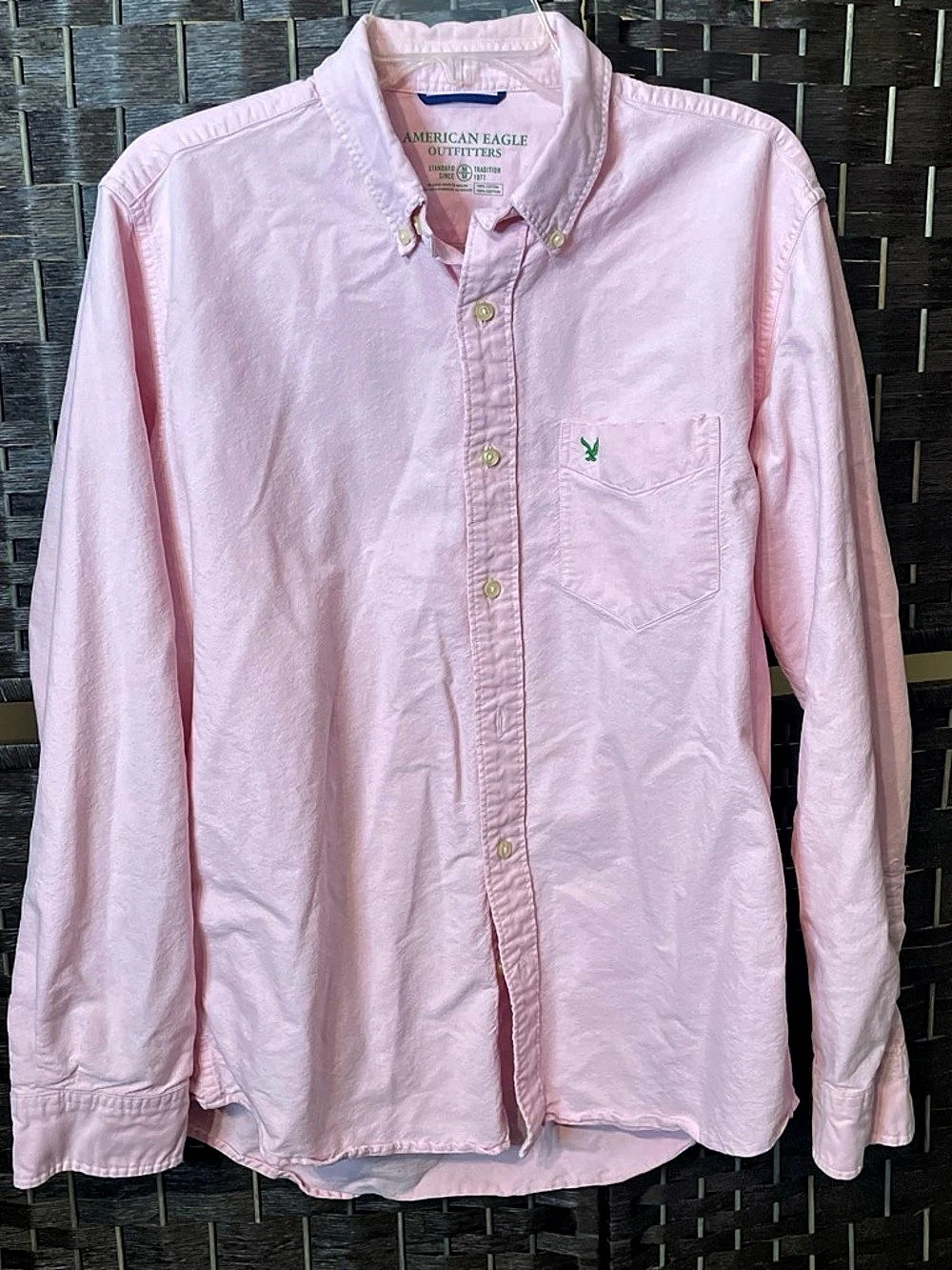American Eagle Outfitters Standard Traditional Button-Down Shirt Pink Medium
